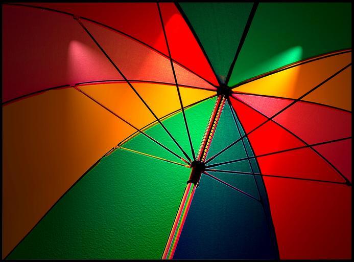různě barevný deštník.jpg